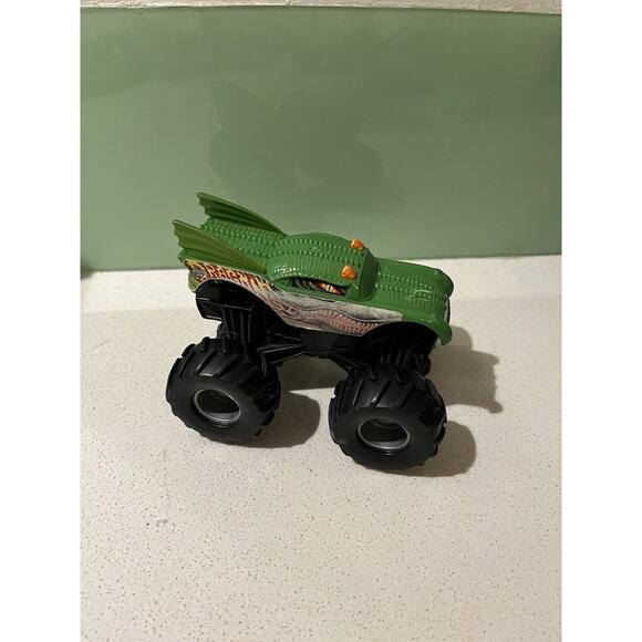 Hot Wheels Monster Jam Truck Pull Back Car Dragon McDonalds Green 4" Plastic Toy - Picture 5 of 5